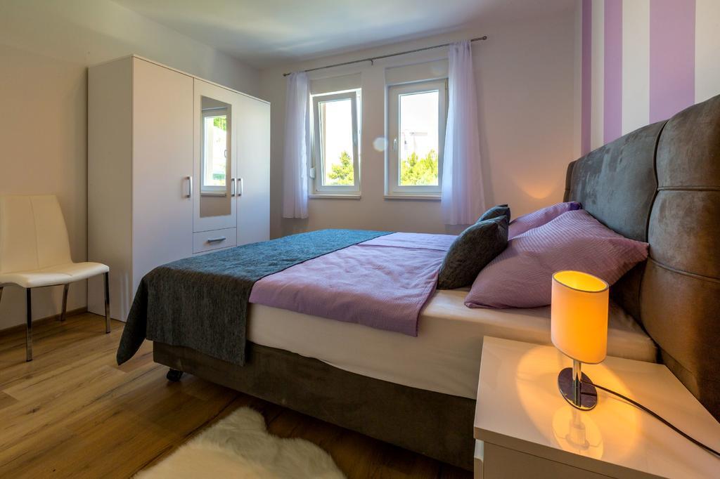 Villa Veronika Omiš Buitenkant foto