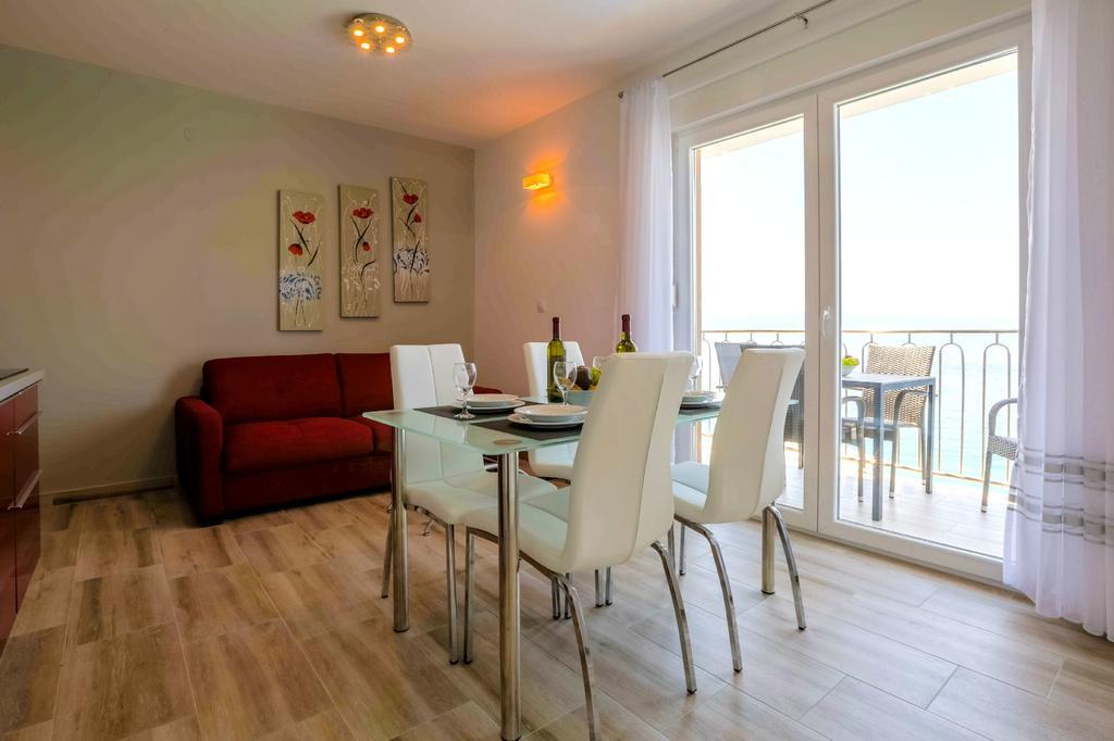 Villa Veronika Omiš Buitenkant foto